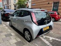 Occasion Toyota Aygo X-wave 69 PK (50 kW) 2016 Zilver Hatchback