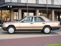Occasion Mercedes E230 132 PK (97 kW) 1987 Sedan