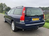 tweedehands Volvo V70 2.5 T AWD Comfort Line Schuifdak/Airco/Cruise/SUPER STRAK!