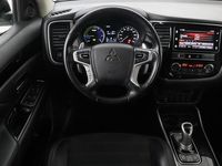 tweedehands Mitsubishi Outlander 2.4 PHEV Pure | 1e eigenaar | Trekhaak | Carplay |