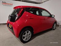tweedehands Toyota Aygo 1.0 VVT-i 72pk X-play 5 Drs 53kw A.Camera / Carplay / Safety + Winter Pack / Airco