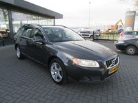 tweedehands Volvo V70 2.0 D3 Summum Automaat. Navigatie, Trekhaak