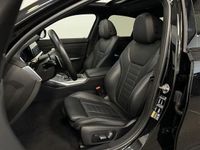tweedehands BMW 330e 3-SERIE292pk M-Sport Performance Pack | Schuif/Kantel dak | Memory | Leder | Carbon | Live Cockpit | LED | Sfeerverlichting | Carplay | Draadloos Laden | DAB | Stoelverwarming.