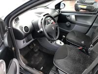 tweedehands Peugeot 107 1.0-12V XS AUTOMAAT, AC,CV+A,ER,NAP. 2011 voor 6150.- euro