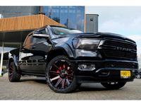 tweedehands Dodge Ram 5.7 V8 Crew Cab 5'7 BigHorn Pano/Bug Shield/Tow Hooks/L