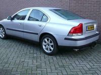 tweedehands Volvo S60 2.4 T , 200PK , TREKHAAK , LM VELGEN , YONGTIMER