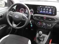 Occasion Hyundai i10 Comfort 67 PK (49 kW) 2021 Brass (grijs metallic) Hatchback