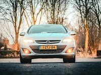 Occasion Opel Astra Design Edition 120 PK (88 kW) 2015 Grijs Hatchback