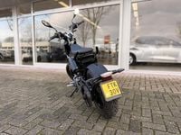 Nieuw BMW 02 2025 Zwart Sedan