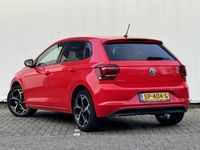 tweedehands VW Polo 1.0 TSI Sportline met 17inch Velgen Donker Glas