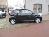 Occasion Toyota Aygo 68 PK (50 kW) 2009 Zwart (metallic) Hatchback