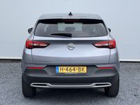 tweedehands Opel Grandland X 1.2 Turbo 130 PK Business Executive / Apple Carplay/Android Auto / Led matrix / Dodehoek detector / Navi / Sensoren rondom / Elektrisch bedienbare achterklep met sensorsturing