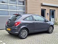 tweedehands Opel Corsa 1.4-16V Design Edition Luxe uitvoering!