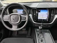 tweedehands Volvo XC60 T5 250pk Geartronic Momentum | IntelliSafe / Stoelverwarming / Camera / Adaptive CC / Head-up / BLIS