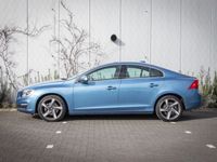 tweedehands Volvo S60 T3 Aut. Summum, ACC, Sportstoelen, Trekhaak, Xenon, 18 Inch