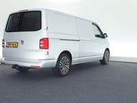 tweedehands VW Transporter 2.0 TDI 150pk DSG L2H1 Highline Trekhaak Led Navigatie