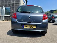 tweedehands Renault Clio 1.4-16V Dynamique Luxe