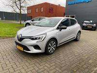 Occasion Renault Clio V Equilibre 91 PK (66 kW) 2023 Grijs (metallic) Hatchback