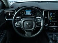 tweedehands Volvo V60 B3 Momentum Advantage | Navi | Park Assist + Camera | Apple Car Play - Android Auto | 17" LM | Elek. Bediende Lendesteun