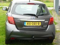 tweedehands Toyota Yaris 1.5 Hybrid Trend Bi-Tone