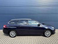 tweedehands Peugeot 308 Sw 1.2 PureTech 130pk Blue Lease Premium | Trekhaak | Panorama dak | Navigatie | Climate control | Parkeersensoren |