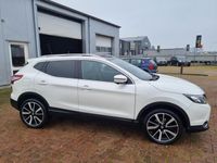 tweedehands Nissan Qashqai 1.6 dCi Tekna Panorama, Navi, Camera, trekhaak