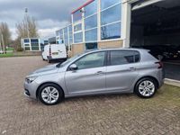 tweedehands Peugeot 308 1.2 PureTech Blue Lease Executive /Apple Carplay