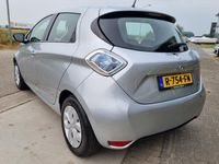 tweedehands Renault Zoe R90 Life 41 kWh (AccuHuur) incl. BTW excl. Overheidssubsidie / Dealer onderhouden !! / Cruise / Climate / Elek ramen V / R-link Navi / Regensensoren