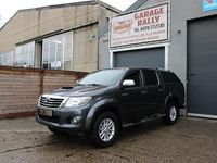 Occasion Toyota HiLux Life 171 PK (125 kW) 2016 Grijs Pickup