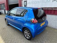 tweedehands Toyota Aygo 1.0-12V Dynamic Navigator // Airco // 115 DKM NAP // 5-Deurs