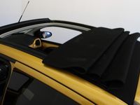 Occasion Peugeot 108 Collection 69 PK (50 kW) 2017 Geel (metallic) Hatchback