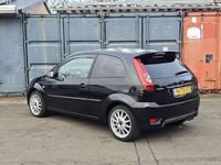 Occasion Ford Fiesta Ultimate 101 PK (74 kW) 2006 Zwart Hatchback