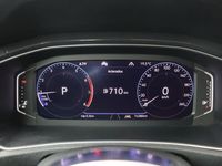 tweedehands VW T-Roc 1.5 TSI Sport Business R | 150 PK | Automaat | Apple CarPlay / Android Auto | Elektrisch bedienbare achterklep | Volledig digitaal Instrumentenpaneel | Afneembare trekhaak | Led verlichting | Lichtmetalen velgen 18"|