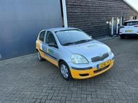 Occasion Toyota Yaris Terra 65 PK (47 kW) 2003 Grijs Hatchback