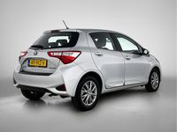 Occasion Toyota Yaris Hybrid Executive 99 PK (72 kW) 2017 Grijs Hatchback