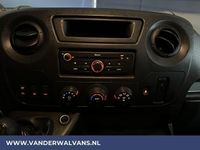 tweedehands Renault Master 2.3 dCi 146pk L1H1 Euro6 Airco | Imperiaal | Camera | Navigatie | Trekhaak Cruisecontrol, Parkeersensoren, Bijrijdersbank