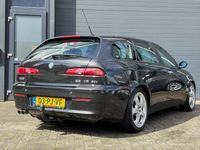 tweedehands Alfa Romeo 156 Sportwagon 2.5 24V V6 Distinctive Clima/Cruise/Leer/Trekhaak/17" LM