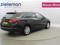 tweedehands Opel Astra 1.4 Turbo Sports Tourer Autmaat Business - Navi, Clima