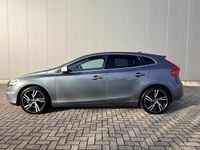 Occasion Volvo V40 R-Design 152 PK (111 kW) 2019 Grijs (metallic) Hatchback