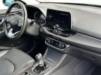tweedehands Hyundai i30 Wagon 1.5 T-GDi MHEV Premium / Achteruitrijcamera / Climate Control / Cruise Control / Navigatie / Stoel- en Stuurverwarming /