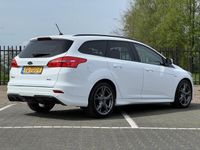 tweedehands Ford Focus Wagon 1.0 ST-Line NL-Auto Navi / Clima / Apple Carplay / 18Inch / Cruise