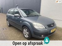 Occasion Kia Rio 97 PK (71 kW) 2007 Grijs (metallic) Hatchback