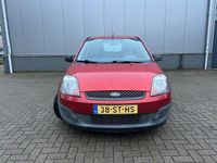 Occasion Ford Fiesta 69 PK (50 kW) 2006 Oranje Hatchback