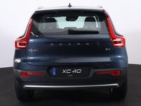 tweedehands Volvo XC40 B4 Momentum Business - Intellisafe Assist / Surround - Sensus navigatie - Lederen bekleding - Parkeercamera achter - Parkeersensoren voor/achter - Trekhaak semi elektrisch inklapbaar