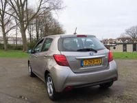 Occasion Toyota Yaris Hybrid 75 PK (55 kW) 2015 Bruin Hatchback