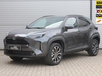 Nieuw Toyota Yaris Cross 92 PK (67 kW) 2025 Grijs SUV