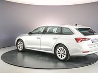 tweedehands Skoda Octavia Combi Combi Business Edition Plus 1.5 eTSI 150pk DSG Automaat Panoramadak Adaptive cruise control Navigatie Achteruitrijcamera Elektrische achterklep Airco Stoelverwarming Parkeersensoren Stuurwiel verwarmd