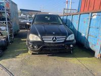 tweedehands Mercedes ML400 CDI / EXPORT / ONLY FOR PARTS / ENGINE AND GEARBOX