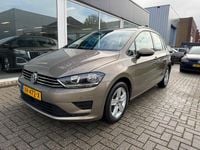 Occasion VW Golf Sportsvan Highline 112 PK (82 kW) 2015 Geel MPV