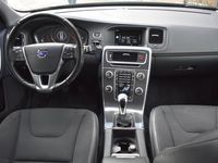 tweedehands Volvo V60 2.0 D4 Momentum Business '16 Clima Navi Cruise Inruil mogelijk